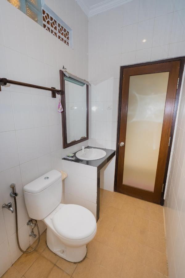 Mae Mae Beach House Batununggul Экстерьер фото